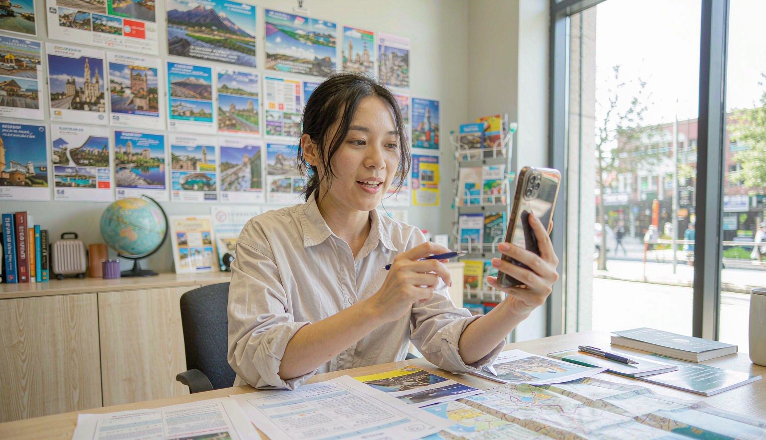 旅游线路讲不清楚就卖不动，诺云直播把实景和行程摆进同一场直播